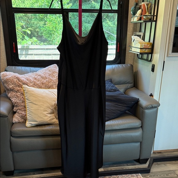 Ava & Viv Dresses & Skirts - Ava & Viv Elegant Black Dress
